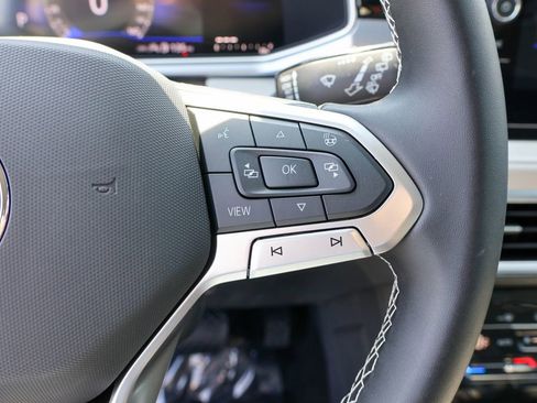 New 2025 Volkswagen Taos SE image 27