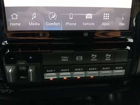 New 2026 RAM 2500 Tradesman AWD/4WD image 32