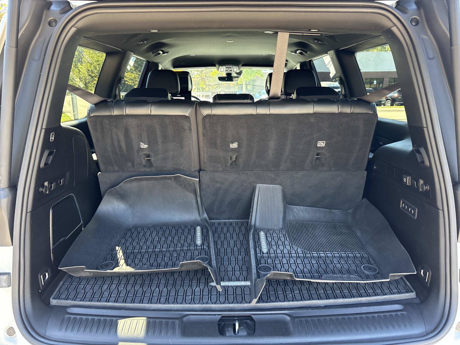 Used 2024 Jeep Wagoneer Series II w/ Rear Seat Video Group 1 AWD/4WD image 33