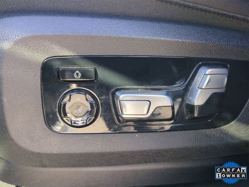Used 2020 BMW X5 M50i w/ Premium Package image 18