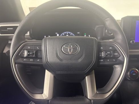 Used 2025 Toyota 4Runner SR5 image 19