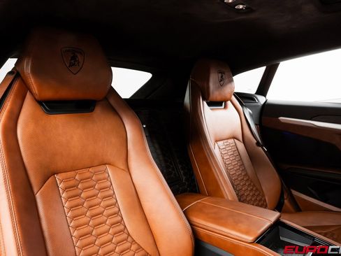 Used 2019 Lamborghini Urus image 34