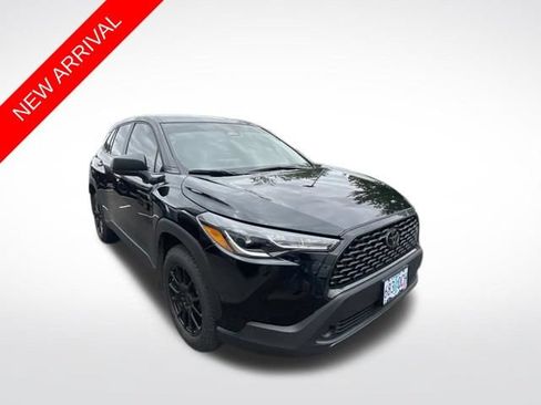 Used 2024 Toyota Corolla Cross L AWD/4WD image 1