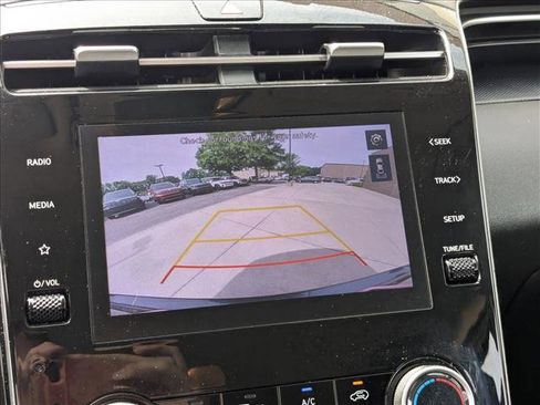 Used 2023 Hyundai Tucson SE FWD image 14