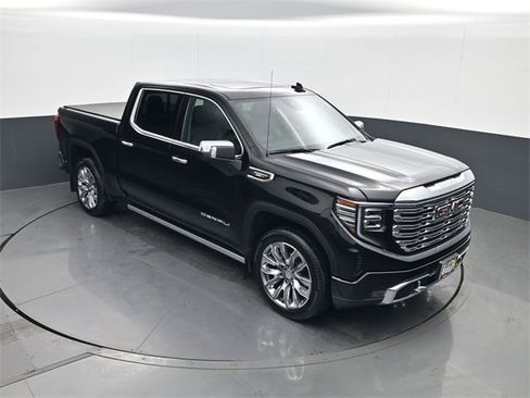 Used 2025 GMC Sierra 1500 Denali w/ Denali Reserve Package image 15