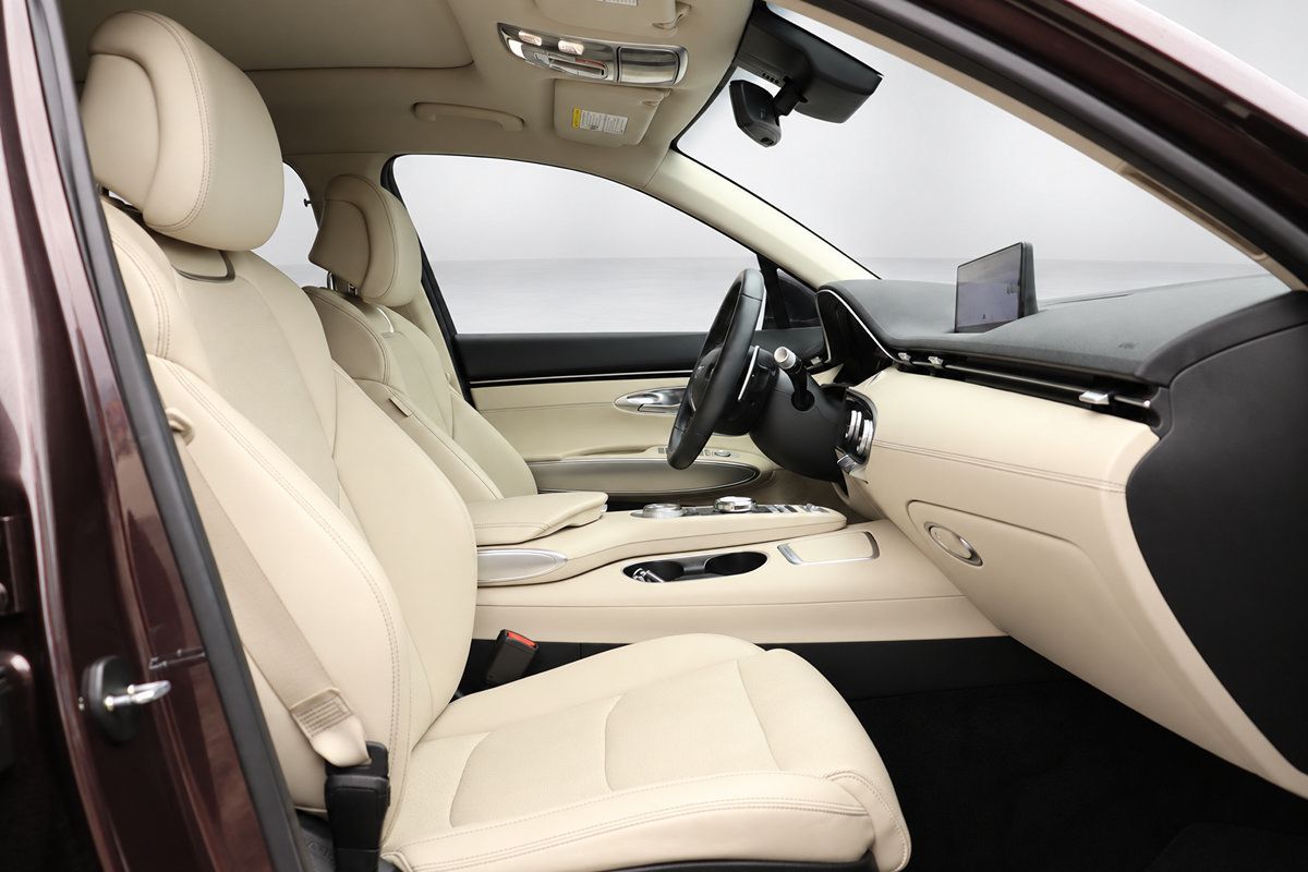 Used 2022 Genesis GV70 2.5T w/ Select Package AWD/4WD image 21