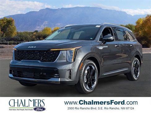 Used 2025 Kia Sorento EX image 1