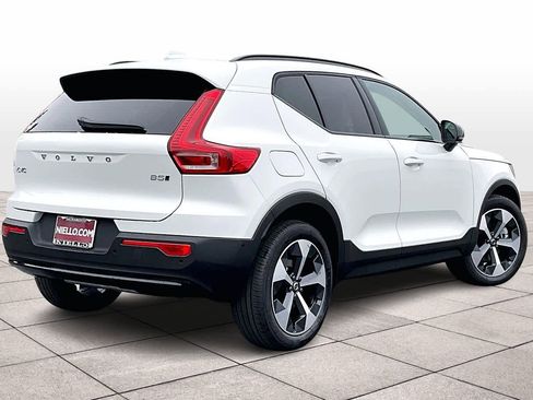 New 2026 Volvo XC40 B5 Plus w/ Protection Package Premier image 4