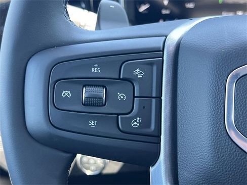 New 2026 GMC Sierra 1500 Elevation w/ LPO, Elevation Black Package image 13