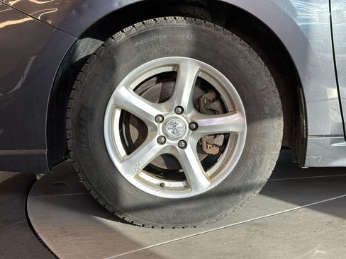 Used 2019 Subaru Legacy 2.5i Premium AWD/4WD image 25
