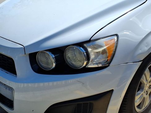 Used 2012 Chevrolet Sonic LS FWD image 2