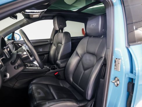 Certified 2021 Porsche Macan GTS image 5