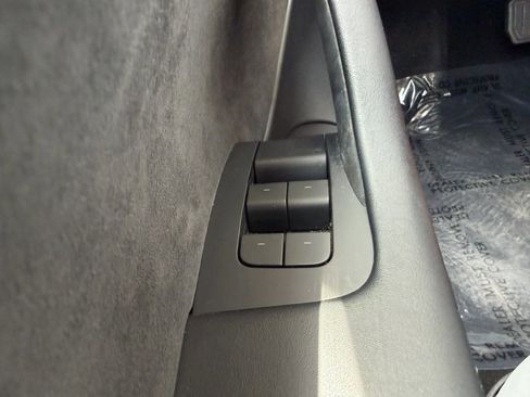 Used 2023 Tesla Model 3 Standard Range RWD image 30