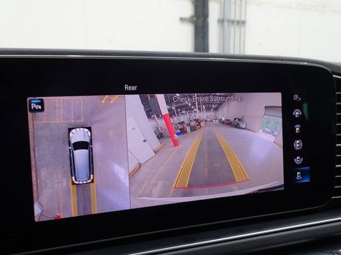 Used 2020 Mercedes-Benz GLS 450 4MATIC image 6