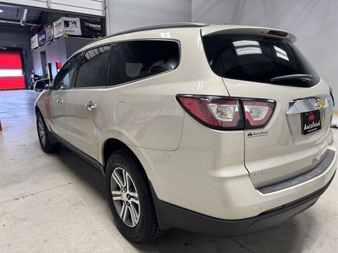 Used 2015 Chevrolet Traverse LT AWD/4WD image 4