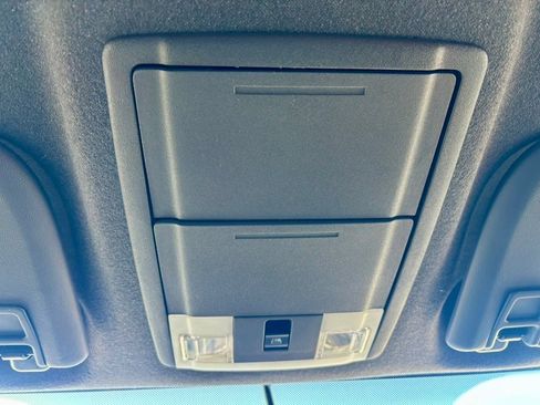 Used 2011 Ford F250 Lariat w/ Lariat Interior Pkg image 33