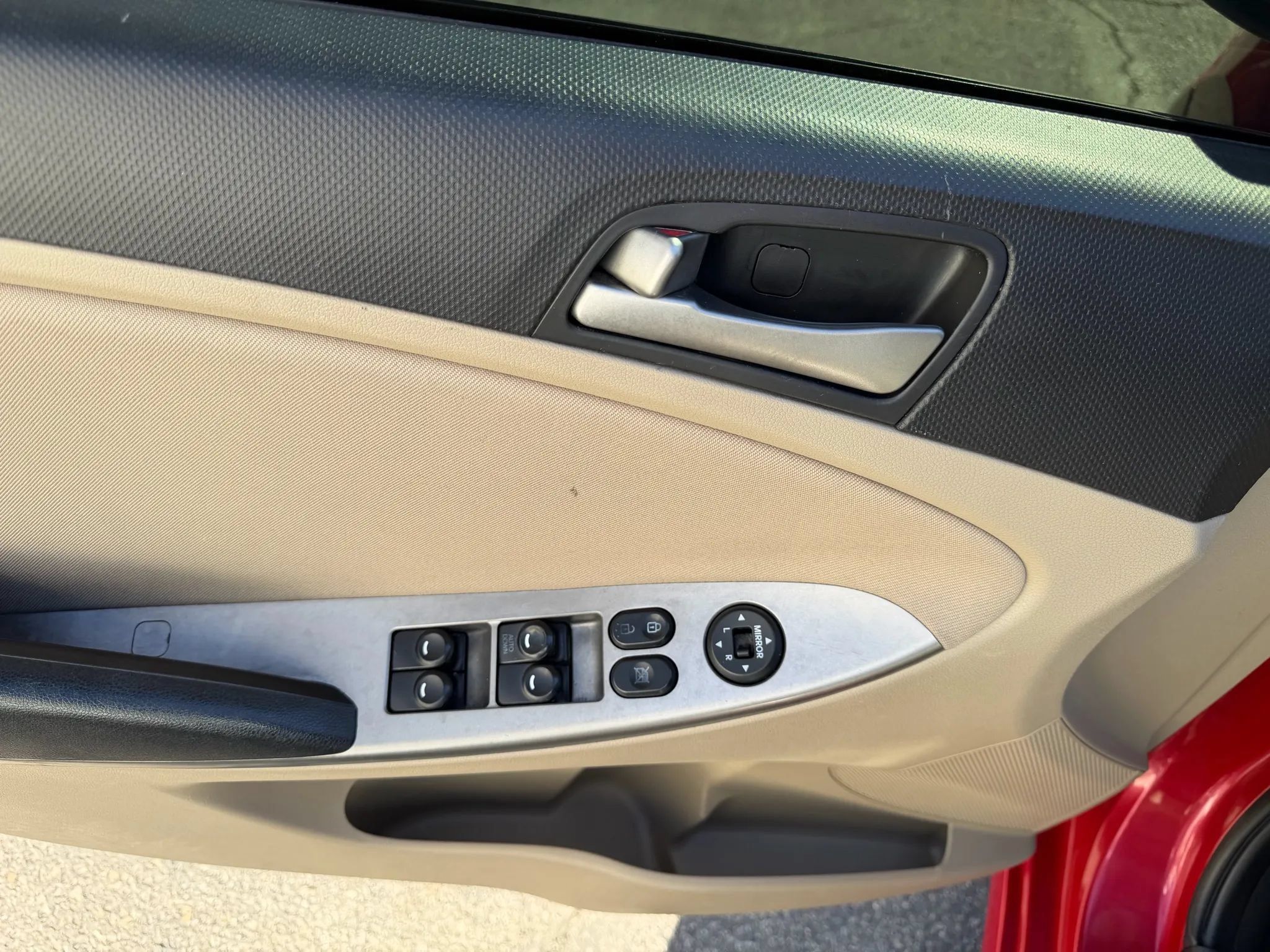 Used 2016 Hyundai Accent SE FWD image 19