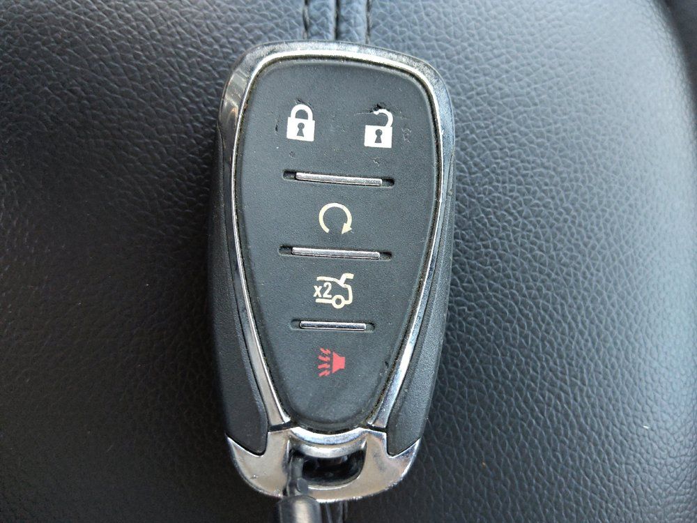 Used 2025 Chevrolet Malibu LT FWD image 32