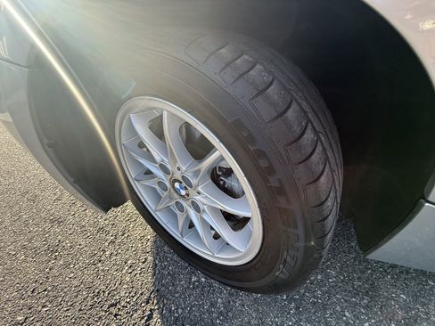 Used 2004 BMW Z4 2.5i RWD image 36