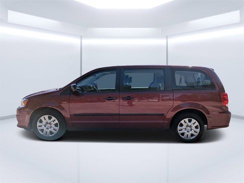 Used 2016 Dodge Grand Caravan American Value Package image 6