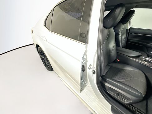 Used 2021 Toyota Camry XSE w/ Navigation Package FWD image 28