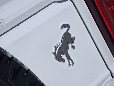 New 2025 Ford Bronco 4-Door AWD/4WD image 12