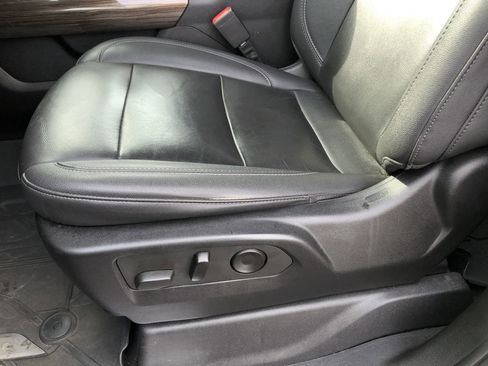 Used 2022 Chevrolet Silverado 1500 RST w/ Convenience Package II image 14