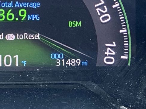 Certified 2024 Toyota RAV4 XLE w/ Convenience Package image 12