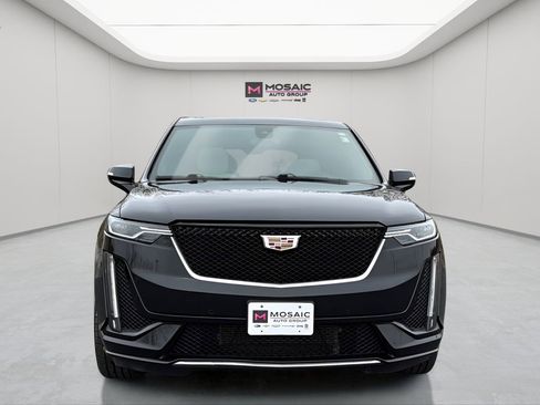 Used 2021 Cadillac XT6 Sport image 2