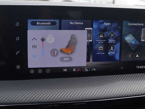 New 2026 Nissan Kicks SR w/ SR Premium Package image 16