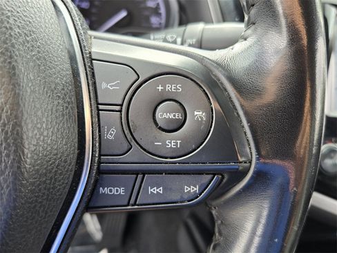 Used 2019 Toyota Camry SE image 23