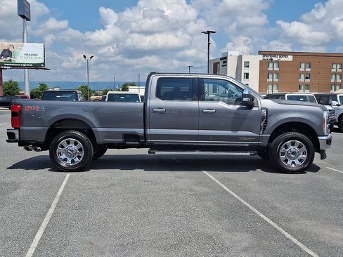 Certified 2023 Ford F250 Lariat w/ Chrome Package AWD/4WD image 7