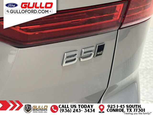 Used 2025 Volvo XC60 B5 Core AWD/4WD image 32