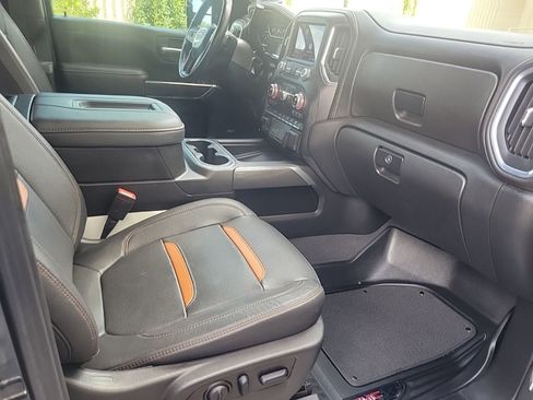 Used 2022 GMC Sierra 2500 AT4 w/ AT4 Preferred Package AWD/4WD image 14