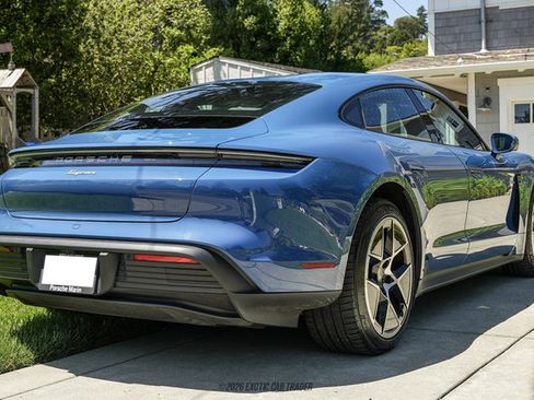 Used 2025 Porsche Taycan RWD image 8