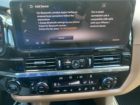 Used 2026 Nissan Pathfinder Platinum AWD/4WD image 18