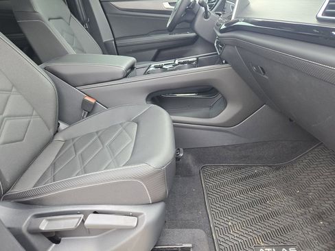 New 2026 Volkswagen Atlas Cross Sport SE AWD/4WD image 12