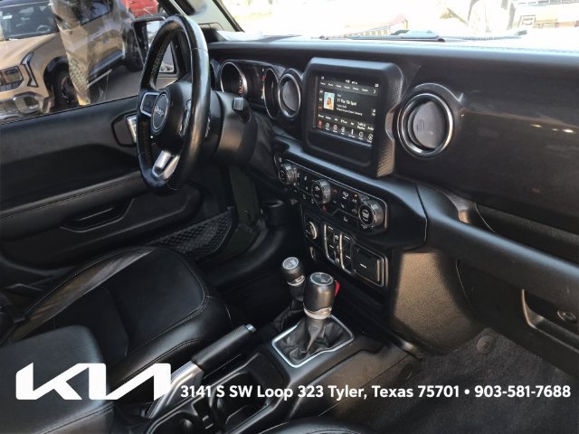 Used 2021 Jeep Wrangler Unlimited Sahara AWD/4WD image 11