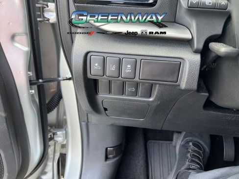 Used 2024 Mitsubishi Eclipse Cross SEL AWD/4WD image 9