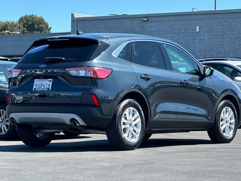 Certified 2022 Ford Escape SE w/ Convenience Package FWD image 5