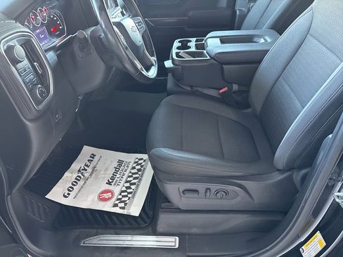 Used 2022 Chevrolet Silverado 1500 RST w/ LPO, Blackout Package image 8