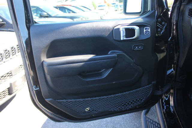 Used 2022 Jeep Wrangler Unlimited Sport AWD/4WD image 19