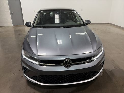 New 2026 Volkswagen Jetta SE image 36
