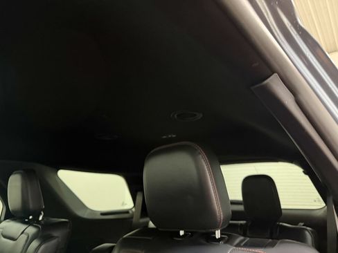 Used 2025 Ford Explorer ST-Line AWD/4WD image 9