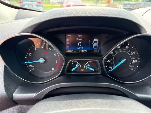 Used 2018 Ford Escape SEL FWD image 9