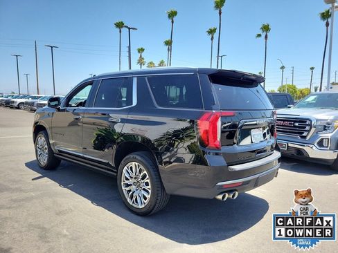 Used 2023 GMC Yukon Denali Ultimate AWD/4WD image 3