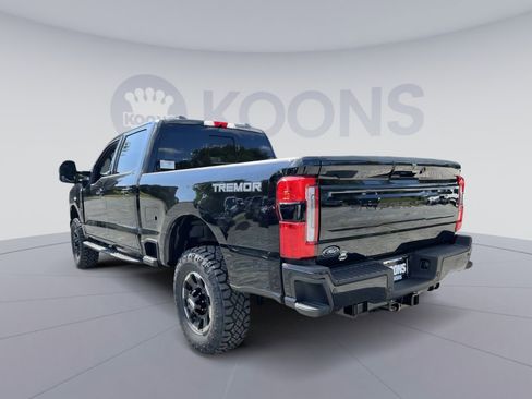 Used 2026 Ford F350 Platinum w/ Tremor Off-Road Package AWD/4WD image 4