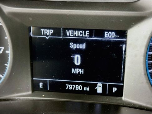 Used 2020 Chevrolet Equinox LS w/ LS Convenience Package FWD image 2