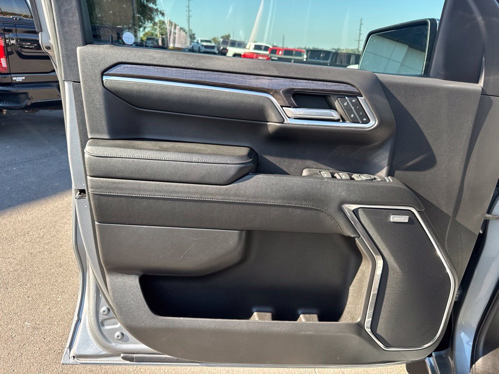 Used 2023 Chevrolet Silverado 1500 LTZ w/ LTZ Premium Package AWD/4WD image 13