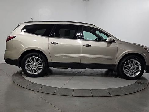 Used 2015 Chevrolet Traverse LT w/ Style and Technology Package FWD image 7